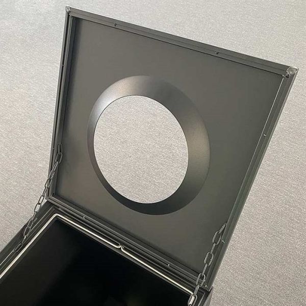 Öffnungsschritt 3 des Abfallbehälters AFB 13