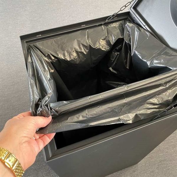 Öffnungsschritt 5 des Abfallbehälters AFB 13